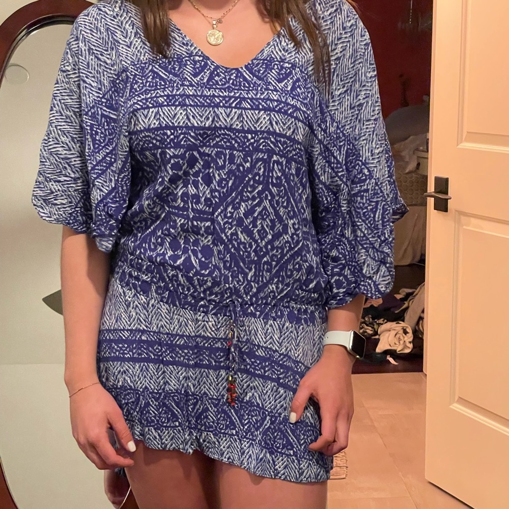 Vix blue and white pool coverup